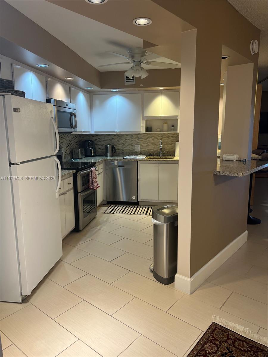 2940 North Course Drive, Unit 305 Pompano Beach, FL 33069 - Photo 18 of 27