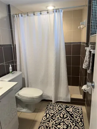 $1,800 | 2940 North Course Drive, Unit 305, Pompano Beach, FL 33069
