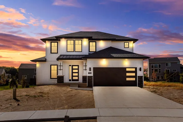 $569,000 | 3324 Hollace Court, Jenison, MI 49428