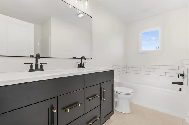 $569,000 | 3324 Hollace Court, Jenison, MI 49428