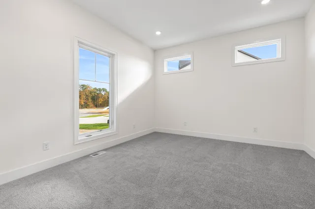 $569,000 | 3324 Hollace Court, Jenison, MI 49428