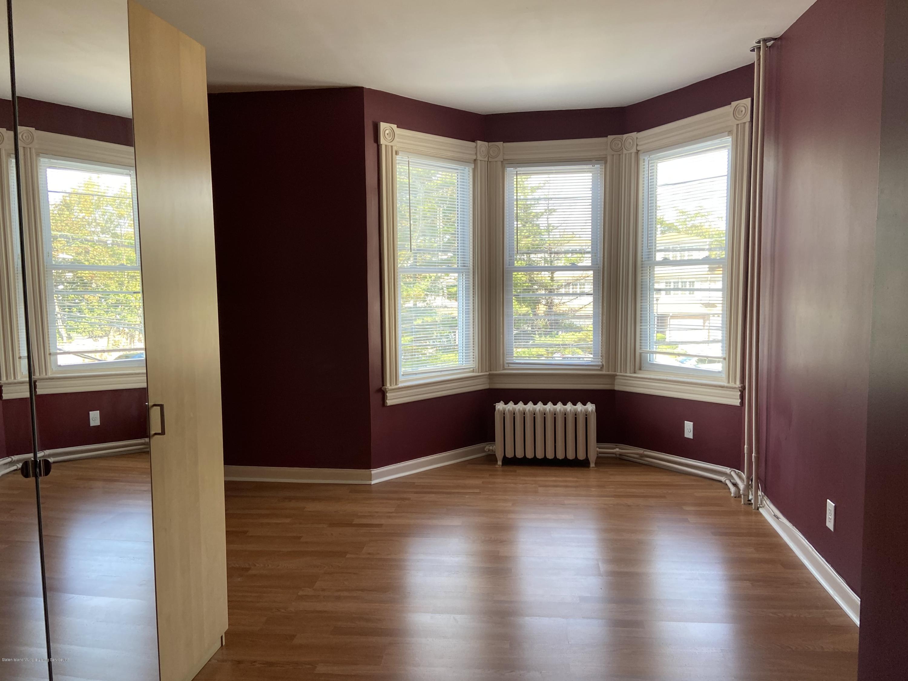 26 Fingerboard Road Staten Island, NY 10305 - Photo 2 of 12 IMG-7726