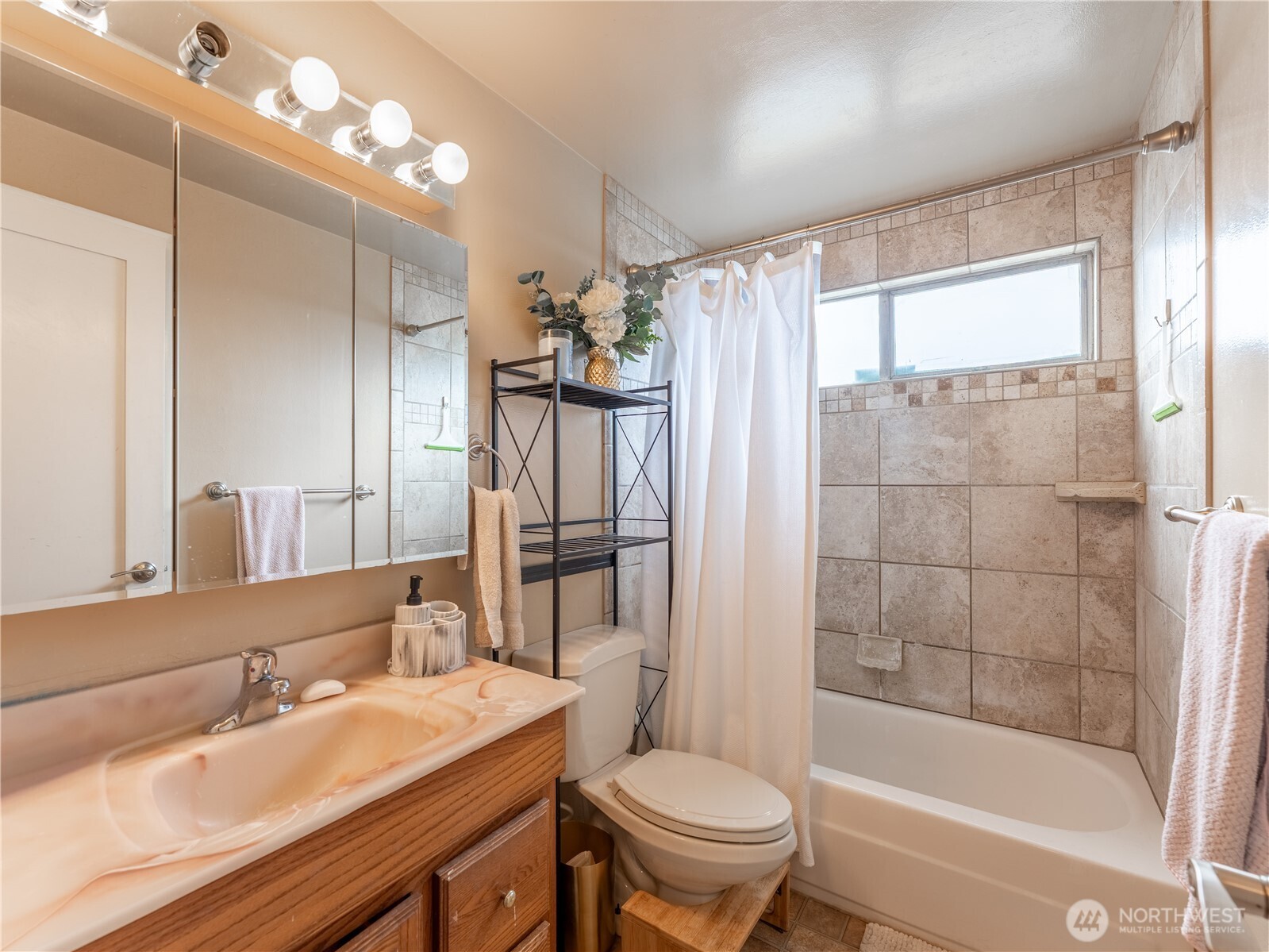625 Lambert Street Wenatchee, WA 98801 - Photo 17 of 37