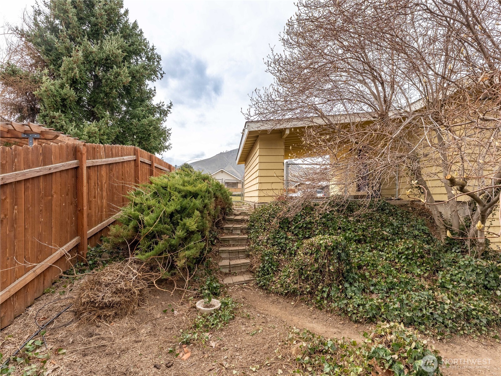625 Lambert Street Wenatchee, WA 98801 - Photo 36 of 37
