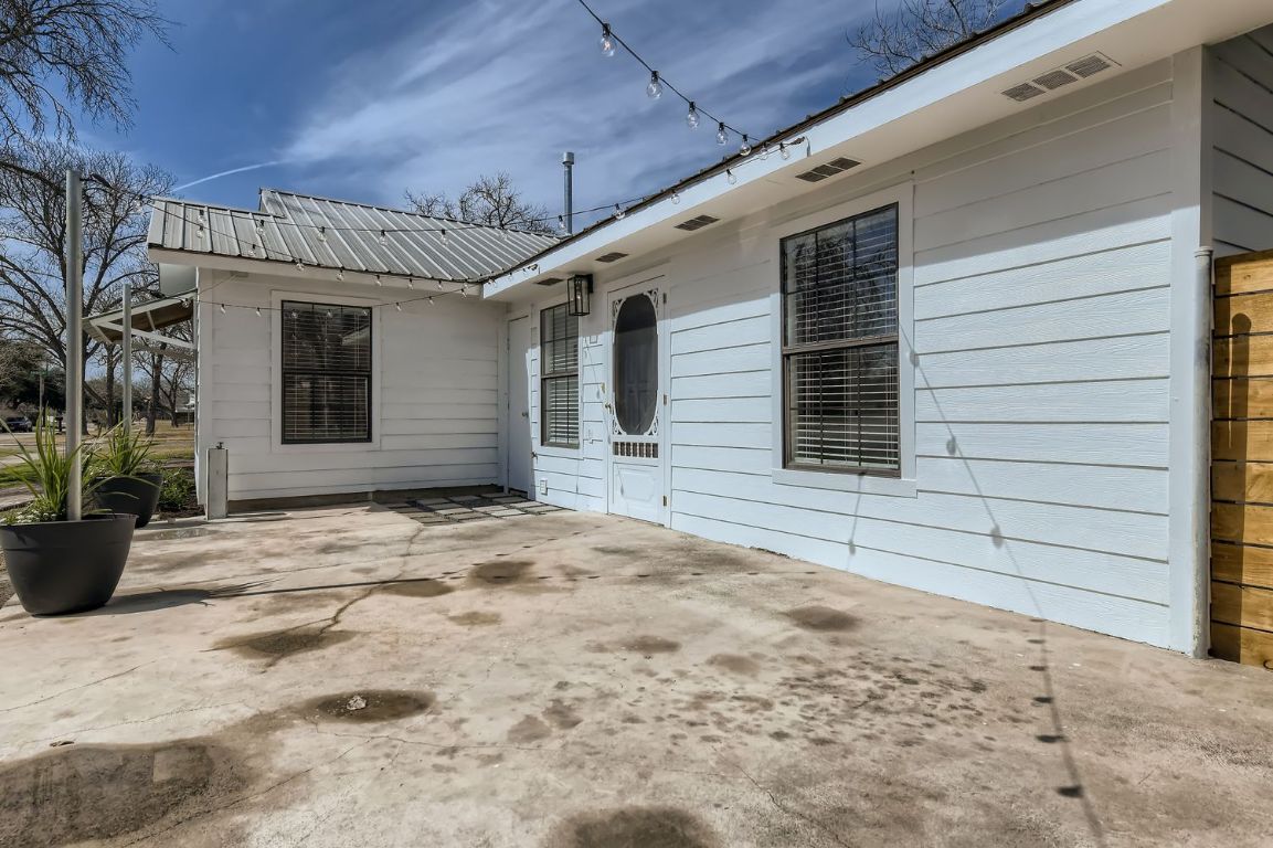 902 Hackberry Street Taylor, TX 76574 - Photo 24 of 29