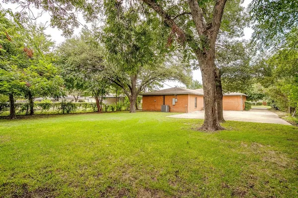 $3,000 | 3704 Jeanette Drive, Fort Worth, TX 76109