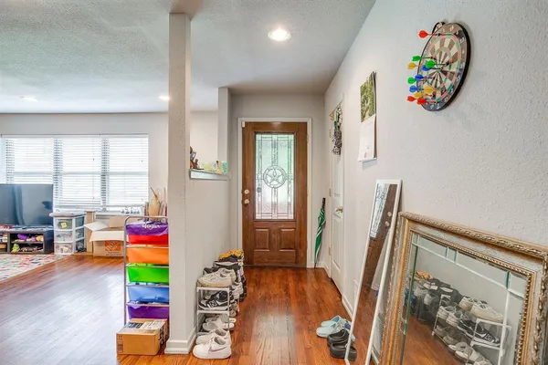 $3,000 | 3704 Jeanette Drive, Fort Worth, TX 76109