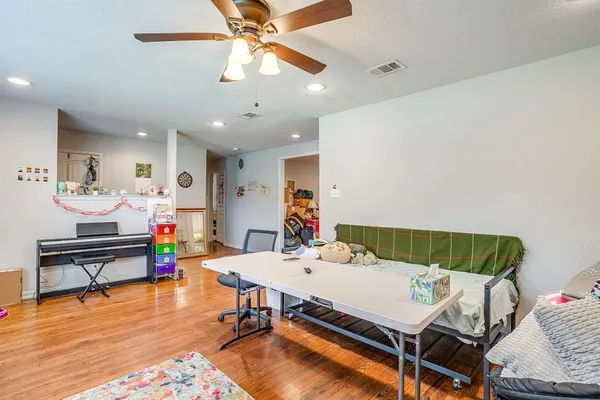 $3,000 | 3704 Jeanette Drive, Fort Worth, TX 76109