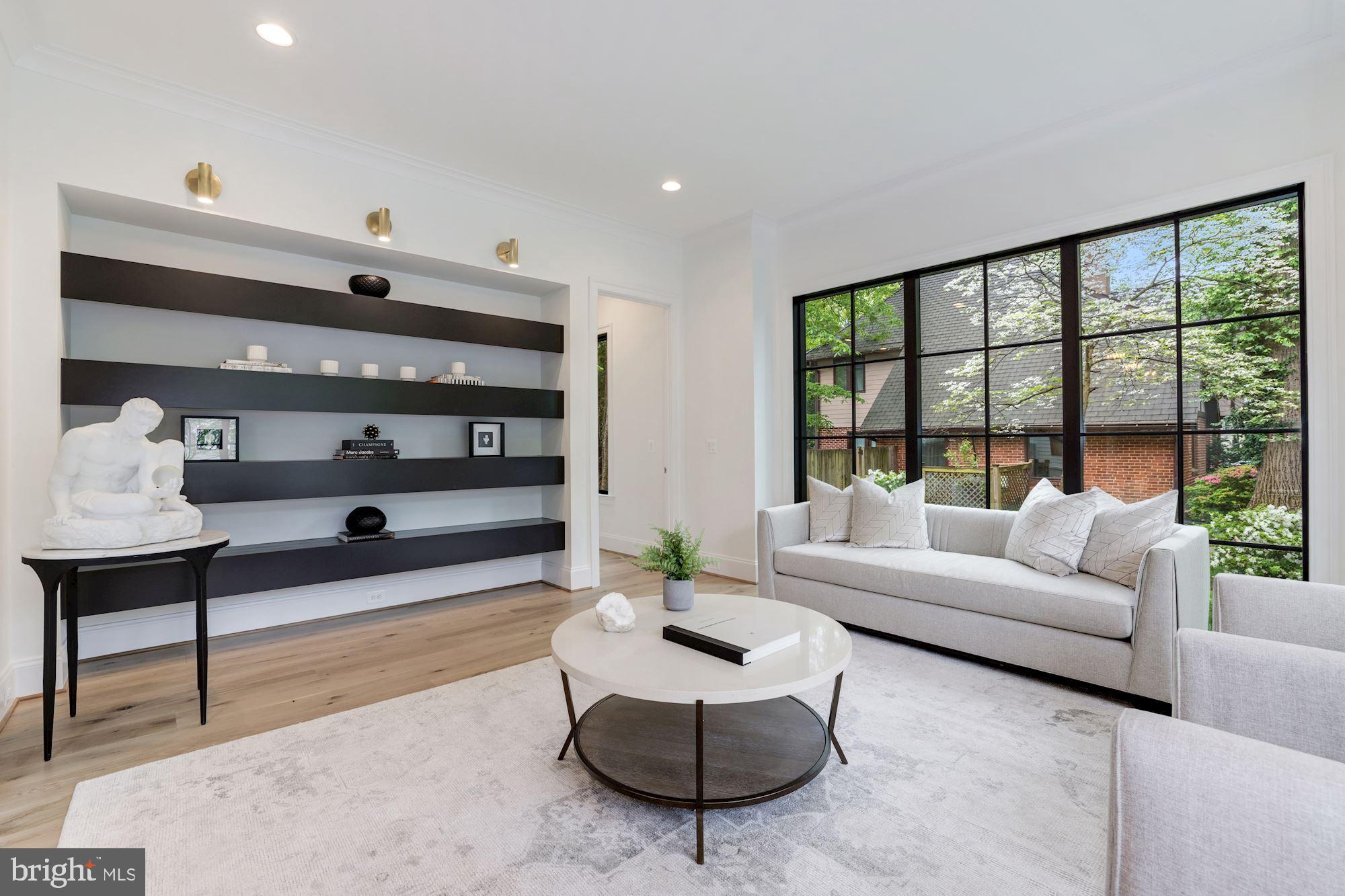 2007 Rockingham Street McLean, VA 22101 - Photo 8 of 54 Library