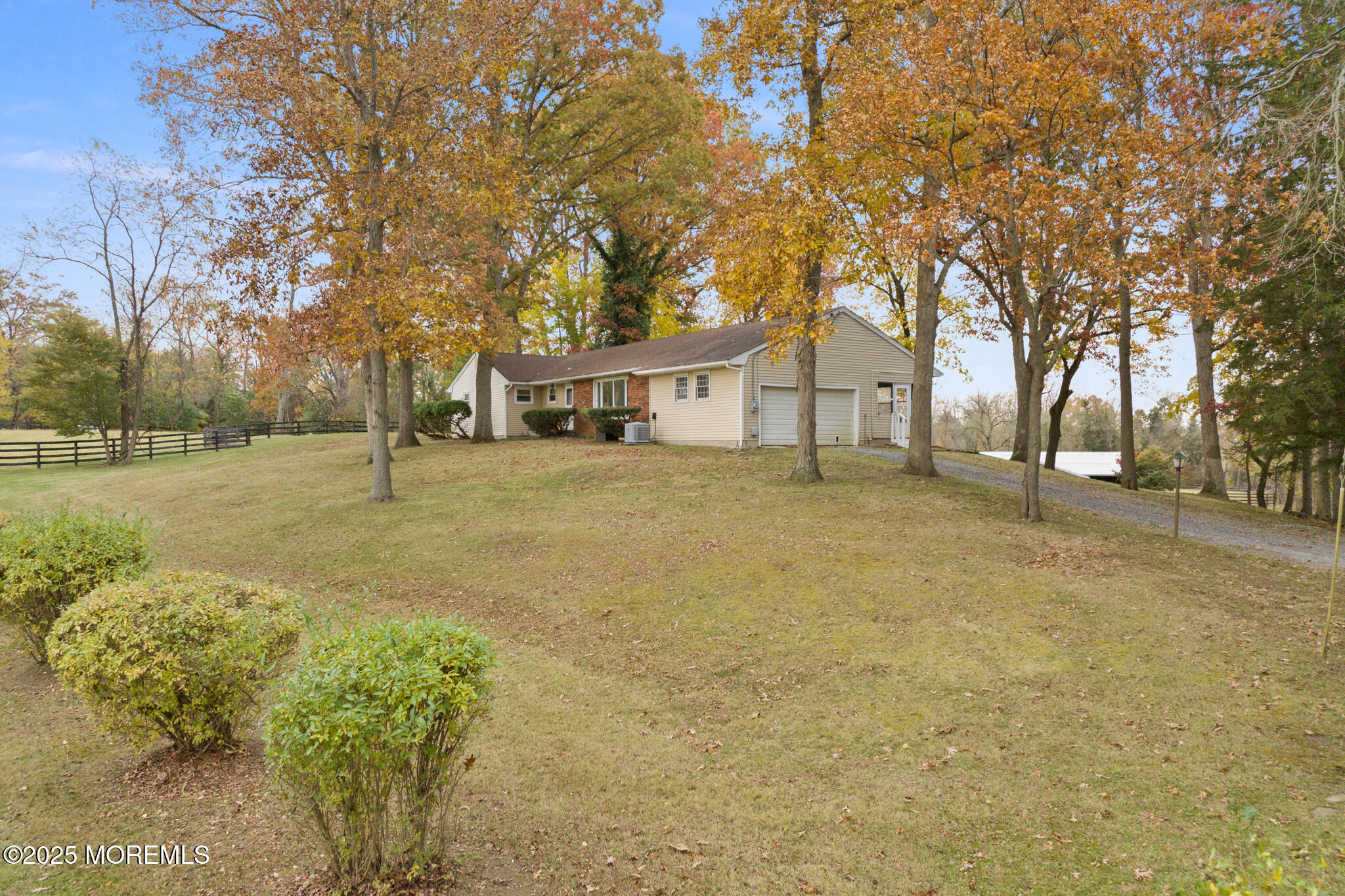 193 Burlington Path Road Cream Ridge, NJ 08514 - Photo 4 of 51 193 Burlington Path-4