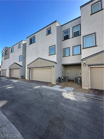 $2,550 | 3628 Pinot Court, Las Vegas, NV 89129