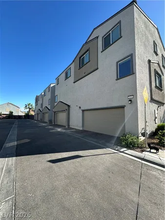 $2,550 | 3628 Pinot Court, Las Vegas, NV 89129