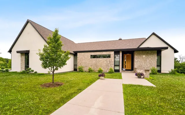 $1,300,000 | W4038 Maplewood Lane, Fond du Lac, WI 54937