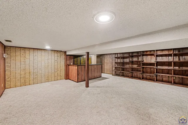 $315,000 | 2532 Southeast Alexander Drive, Topeka, KS 66605