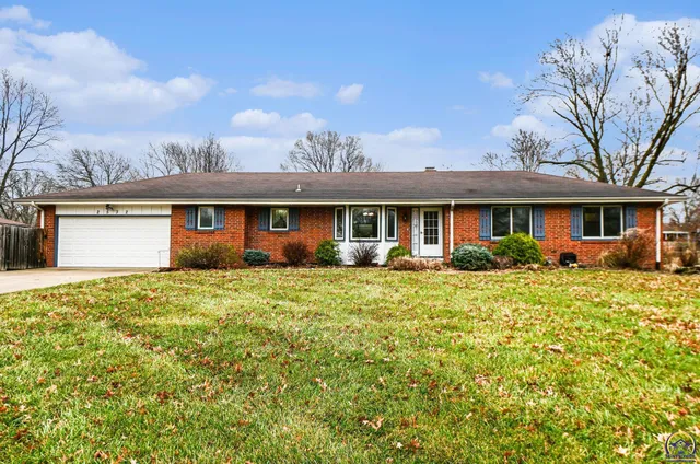 $315,000 | 2532 Southeast Alexander Drive, Topeka, KS 66605