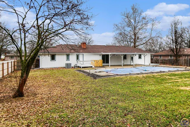 $315,000 | 2532 Southeast Alexander Drive, Topeka, KS 66605