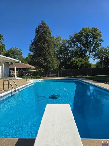 $315,000 | 2532 Southeast Alexander Drive, Topeka, KS 66605