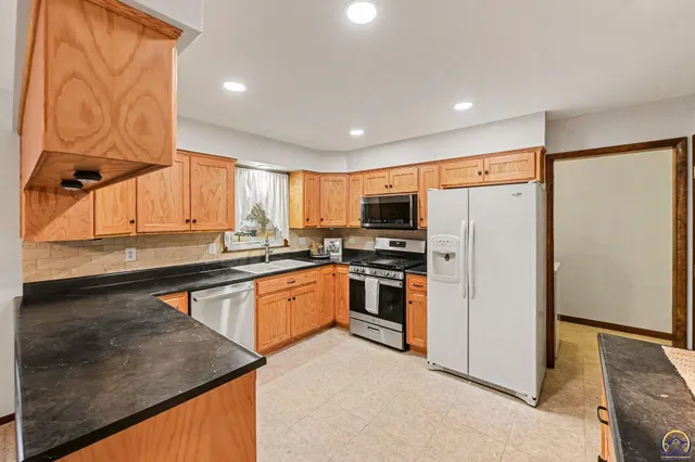 $315,000 | 2532 Southeast Alexander Drive, Topeka, KS 66605