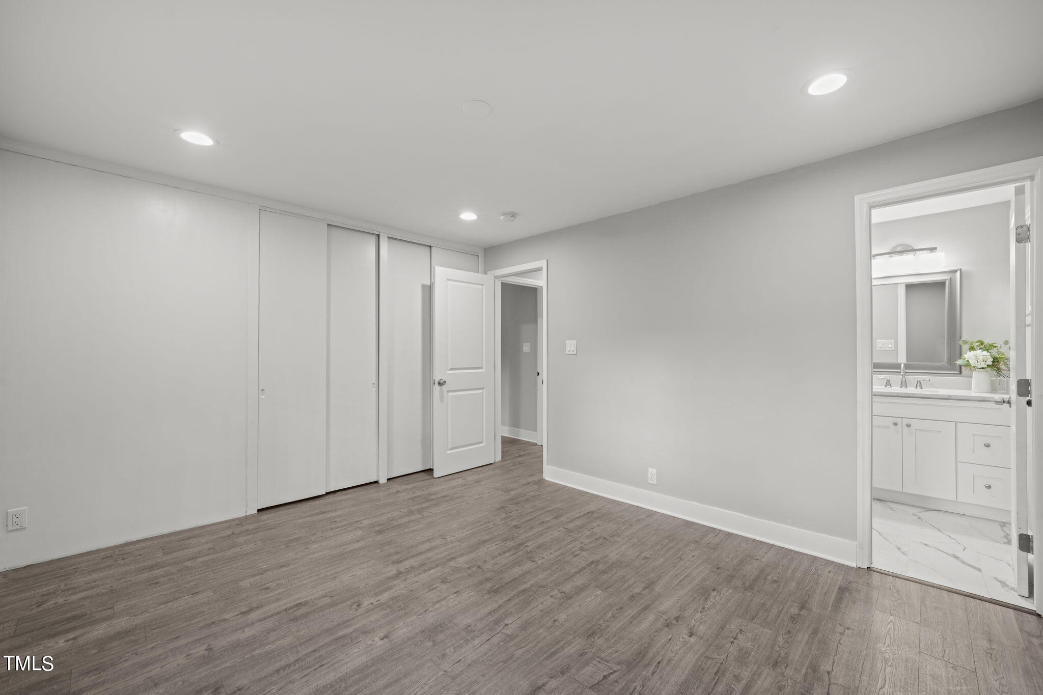 2906 Barmettler Street Raleigh, NC 27607 - Photo 13 of 29 23-web-or-mls-DSC00770
