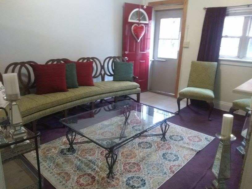 4618 Plummer Street Pittsburgh, PA 15201 - Photo 2 of 8 a living room with furniture