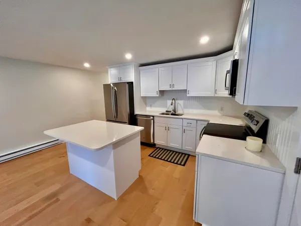 $2,600 | 70 Cape Drive, Unit 5B, Mashpee, MA 02649