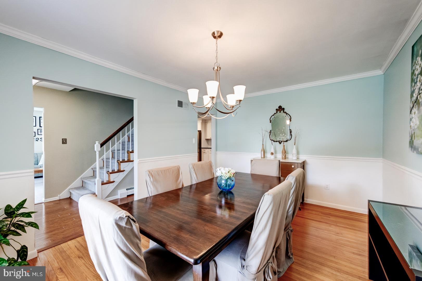 1046 Crozer Lane Springfield, PA 19064 - Photo 8 of 32