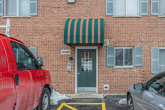 $265,000 | 10347 Dearlove Road, Unit 302, Glenview, IL 60025