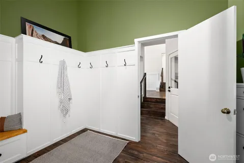 $1,595,000 | 4456 Pinto Court Northeast, Bainbridge Island, WA 98110
