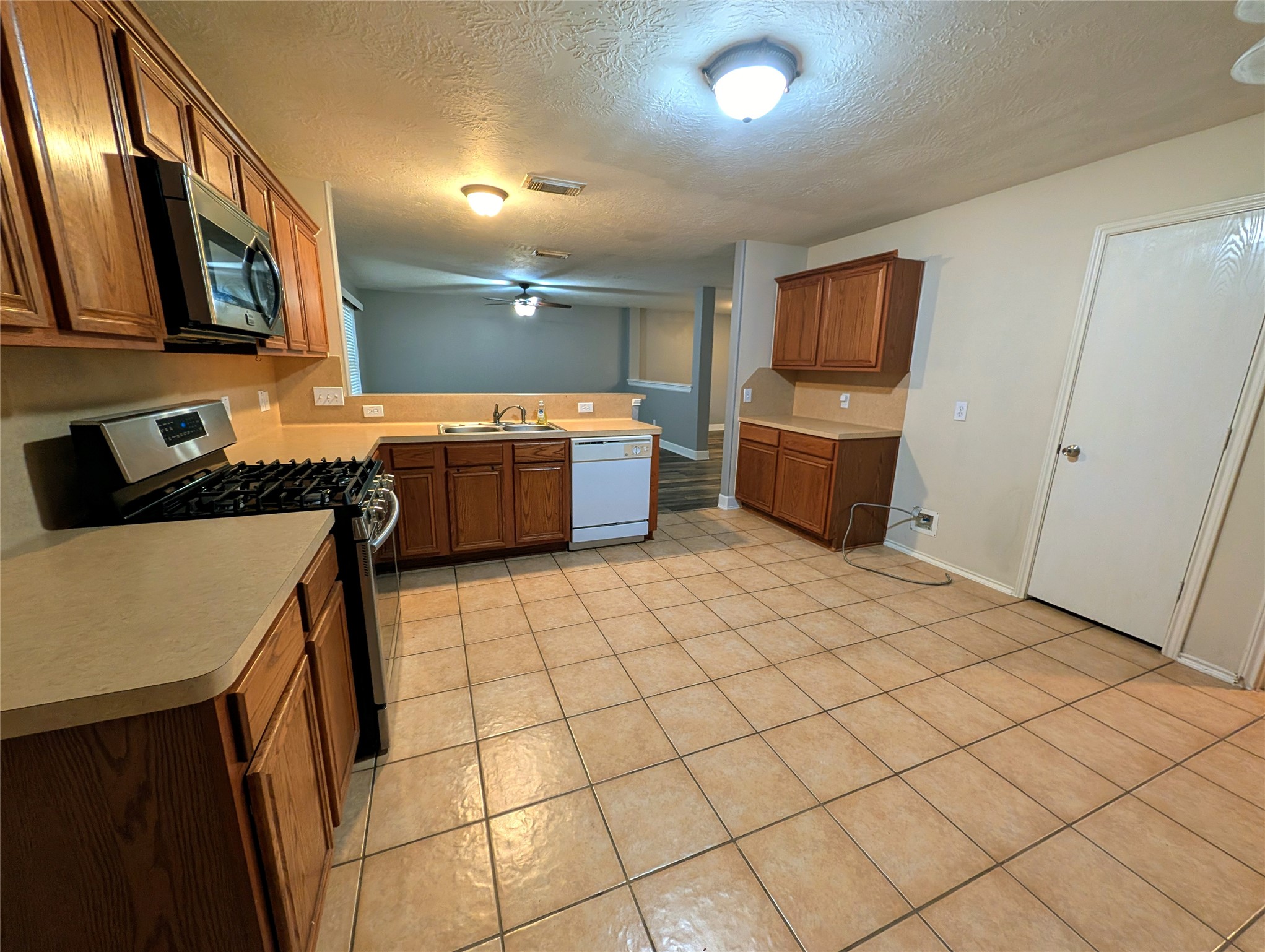 17815 Torregon Lane Humble, TX 77396 - Photo 6 of 15