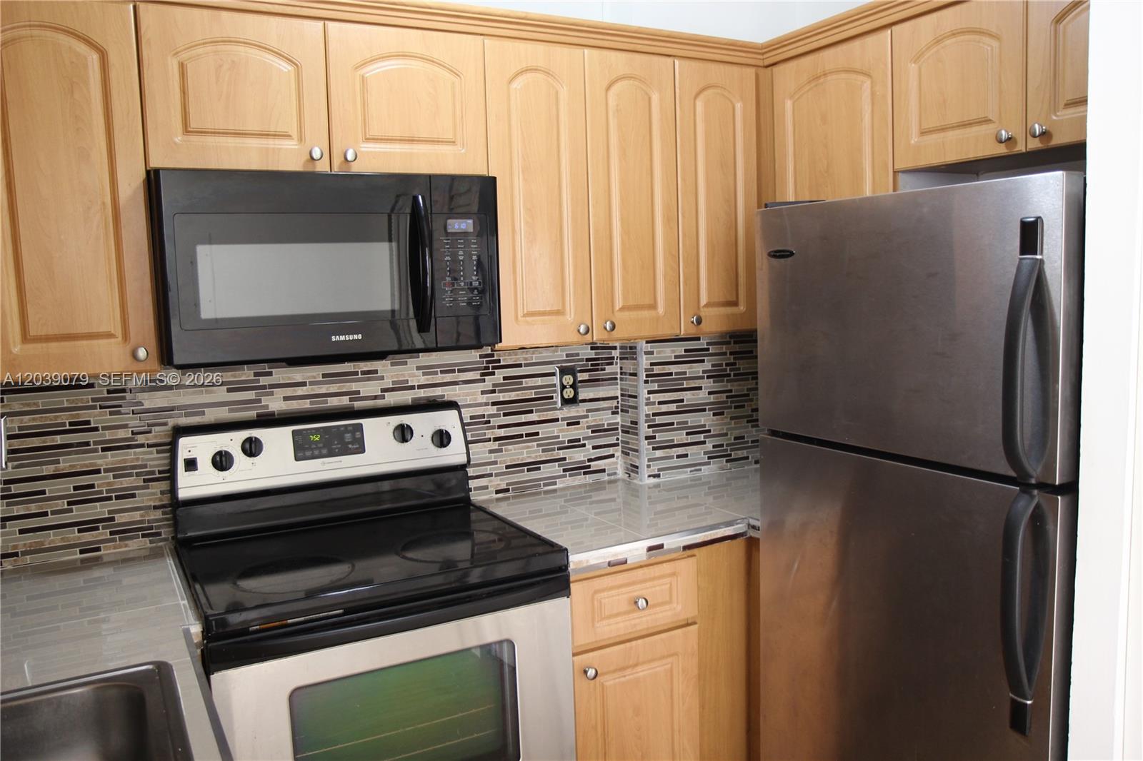 8075 Northwest 7th Street, Unit 115 Miami, FL 33126 - Photo 16 of 18