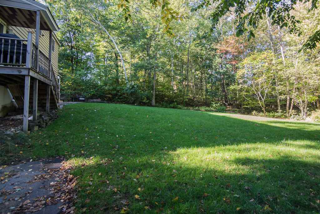 1 Diana Road Derry, NH 03038 - Photo 33 of 34