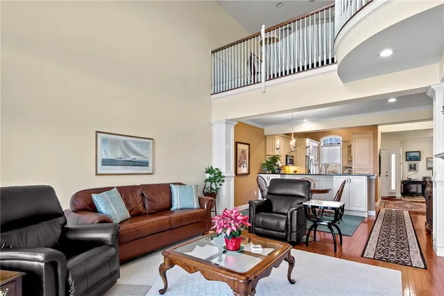 $1,095,000 | 9 Cutter Lane, Tiverton, RI 02878