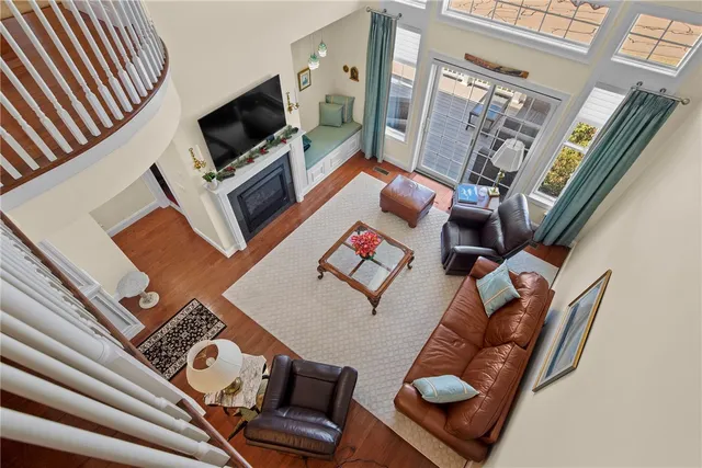 $1,095,000 | 9 Cutter Lane, Tiverton, RI 02878