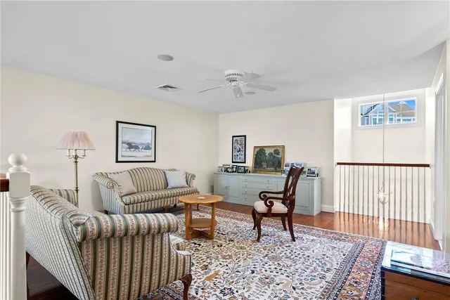 $1,095,000 | 9 Cutter Lane, Tiverton, RI 02878