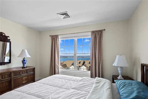 $995,000 | 9 Cutter Lane, Tiverton, RI 02878