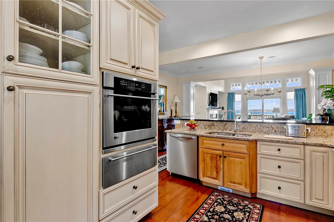 9 Cutter Lane Tiverton, RI 02878 - Photo 5 of 47