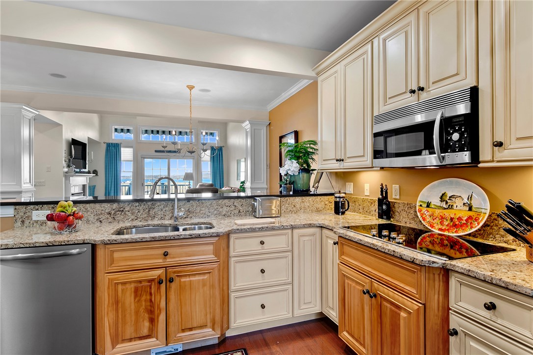 9 Cutter Lane Tiverton, RI 02878 - Photo 8 of 47