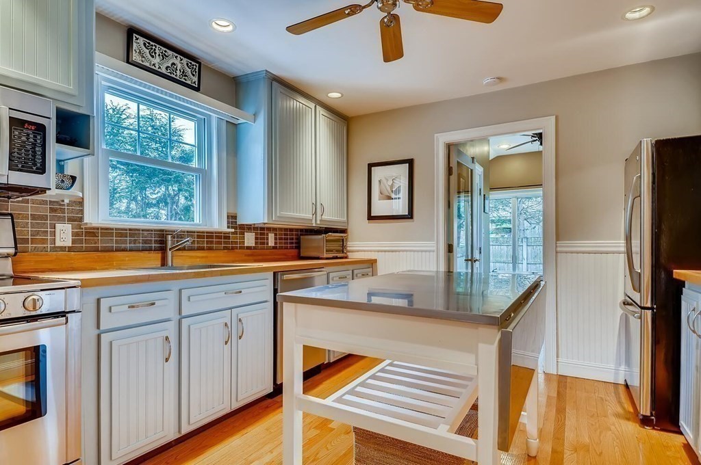 167 Russett Road Boston, MA 02132 - Photo 6 of 39 Gallery Image 6