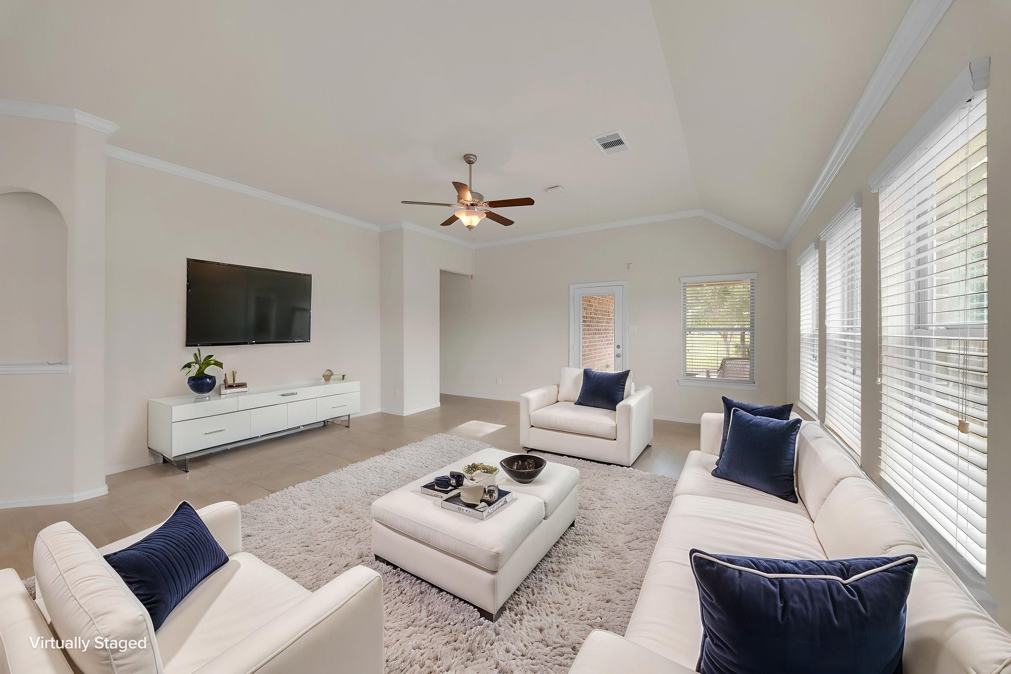 5002 Naples Grove Lane Rosharon, TX 77583 - Photo 4 of 31 Gallery Image 4