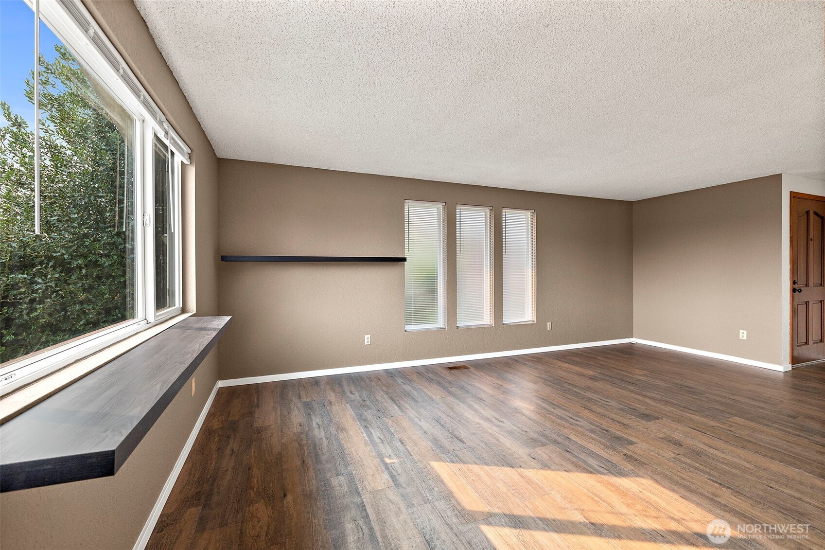 2516 Rockefeller Avenue, Unit A B Everett, WA 98201 - Photo 23 of 37