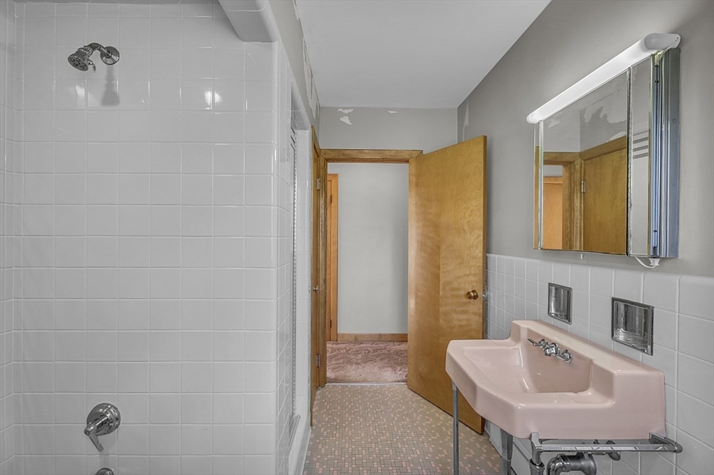 90 East Border Road Malden, MA 02148 - Photo 30 of 40 Gallery Image 30