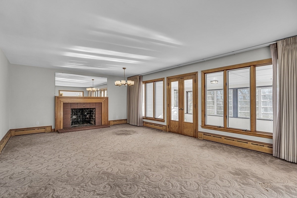 90 East Border Road Malden, MA 02148 - Photo 4 of 40 Gallery Image 4