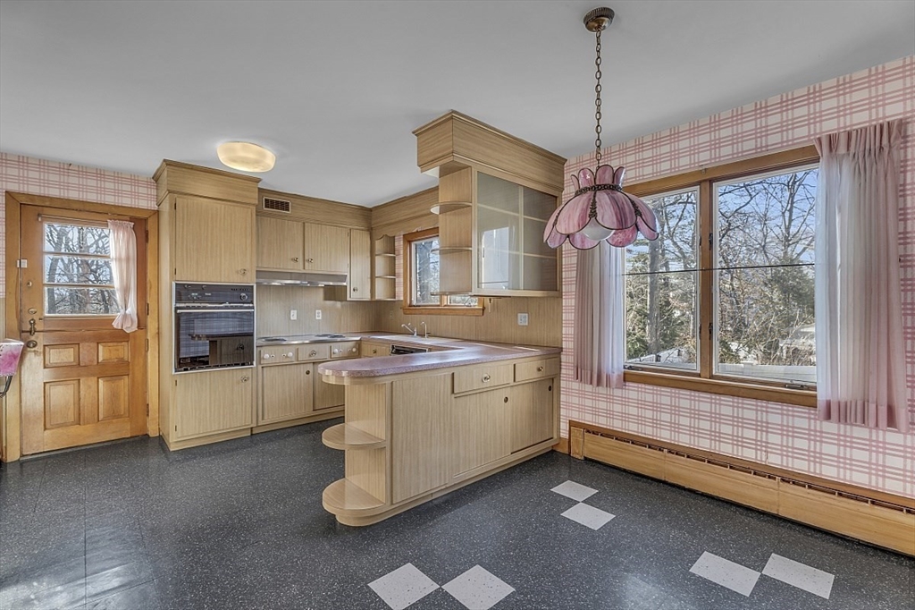90 East Border Road Malden, MA 02148 - Photo 10 of 40 Gallery Image 10