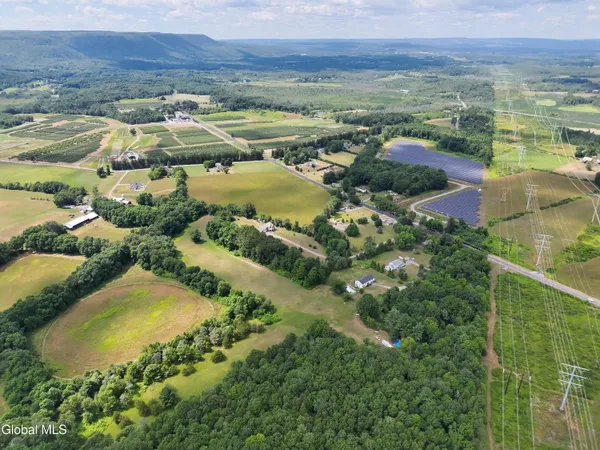 $524,900 | 16 Theresa Lane, Voorheesville, NY 12186