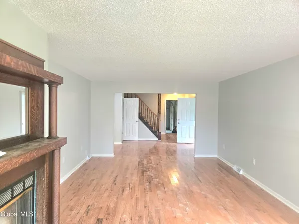 $524,900 | 16 Theresa Lane, Voorheesville, NY 12186