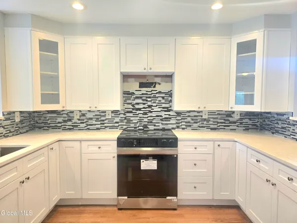 $524,900 | 16 Theresa Lane, Voorheesville, NY 12186