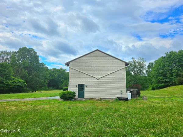 $524,900 | 16 Theresa Lane, Voorheesville, NY 12186