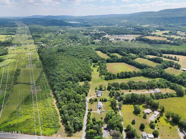 $524,900 | 16 Theresa Lane, Voorheesville, NY 12186