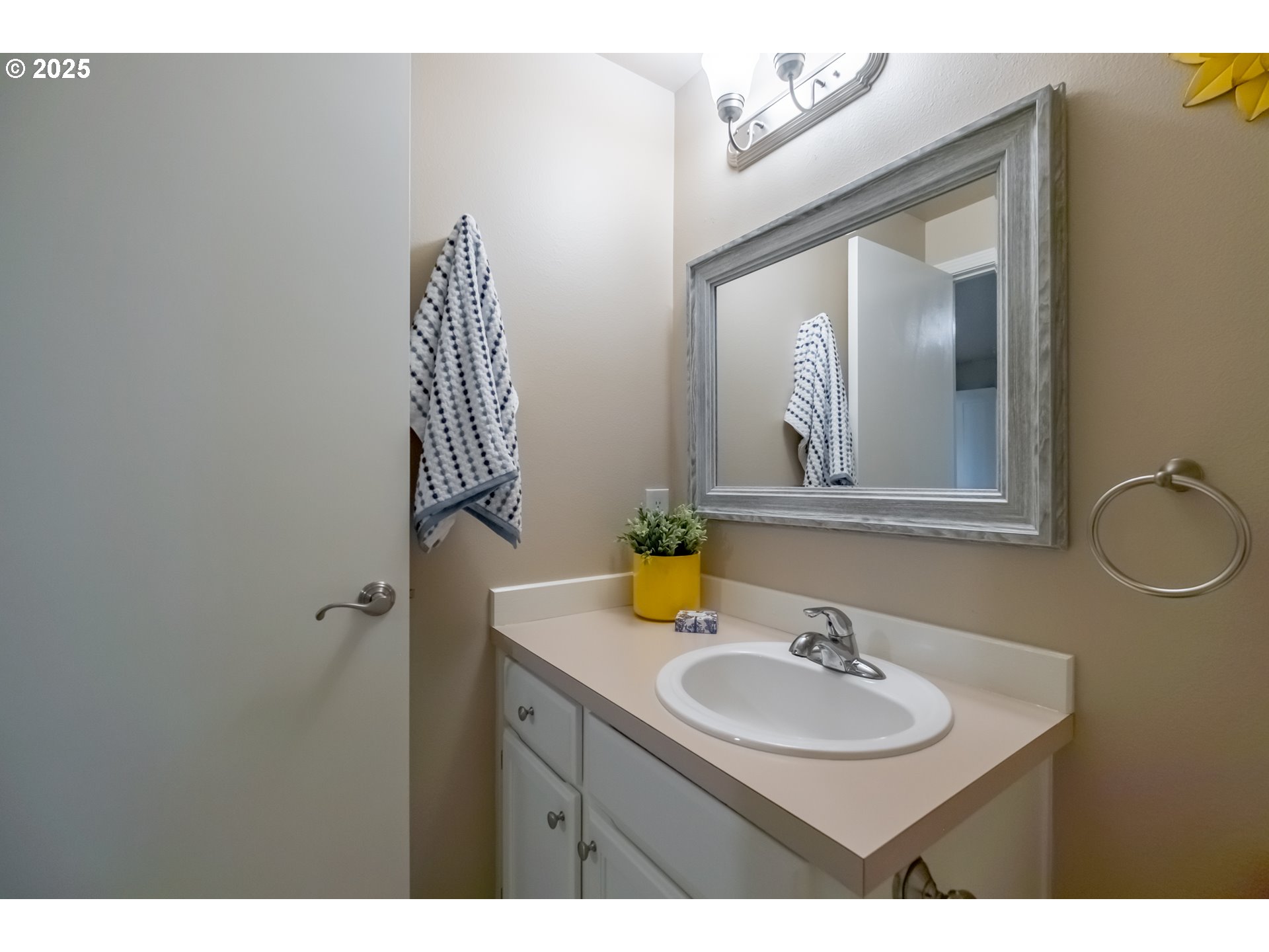 2425 Brown Road Northeast Salem, OR 97305 - Photo 22 of 28 Gallery Image 22