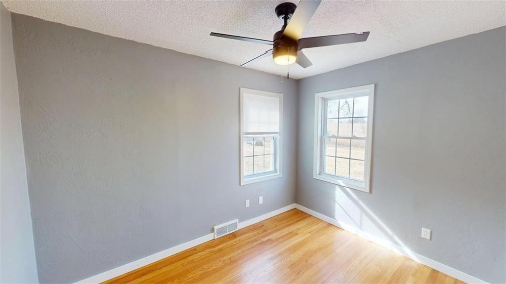 15683 Gilman Road Leavenworth, KS 66048 - Photo 29 of 63